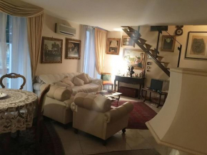 The Trip House - Between the center and the sea with Free WIFI and Jacuzzi, Catania